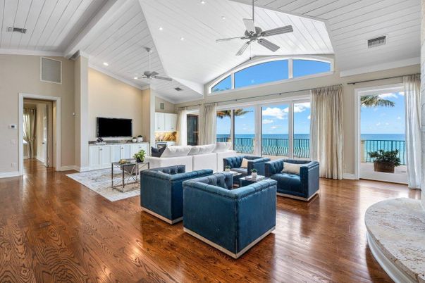 Interior, Living room, Recessed Lighting, Water, Wood Texture Flooring