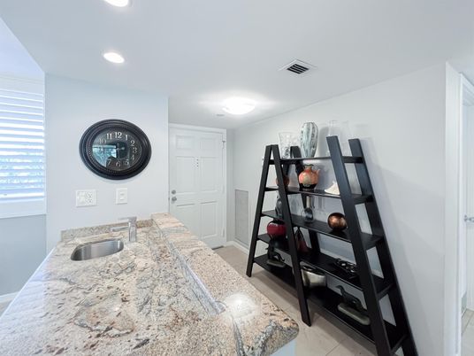 Fitness Equipment, Interior, Recessed Lighting