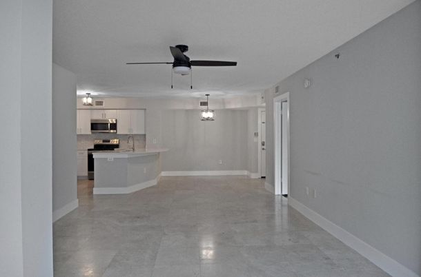 Empty room, Interior, Kitchen, Pendant Lights, Stainless Steel Appliances