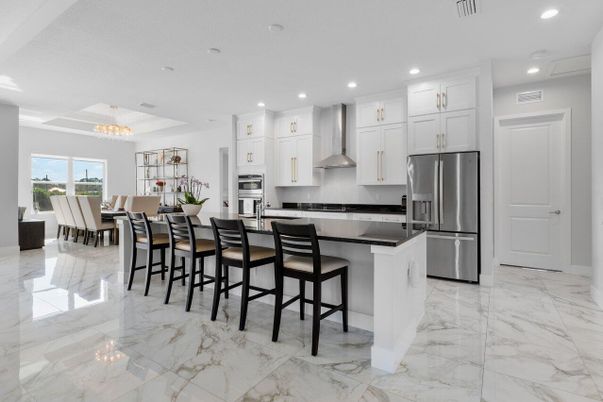 Chandelier, Dining room, Interior, Kitchen, Marble, Recessed Lighting, Stainless Steel Appliances
