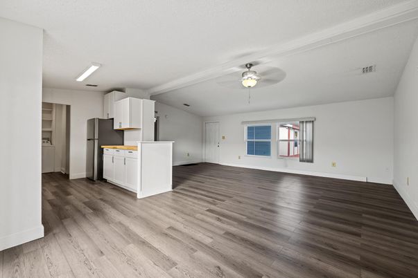 Empty room, Interior, Kitchen, Wood Texture Flooring