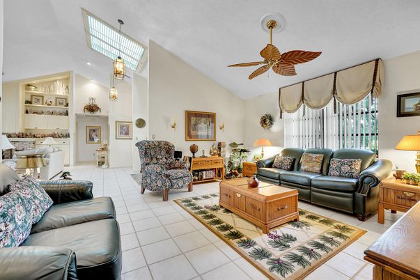 Interior, Living room, Pendant Lights