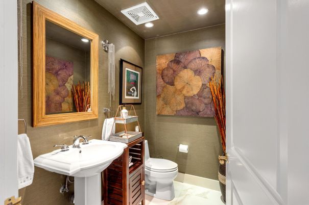 Bathroom, Interior, Recessed Lighting