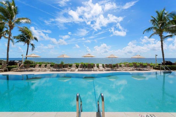 Exterior, Pool, Water