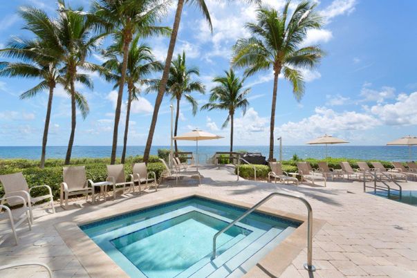 Exterior, Pool, Water