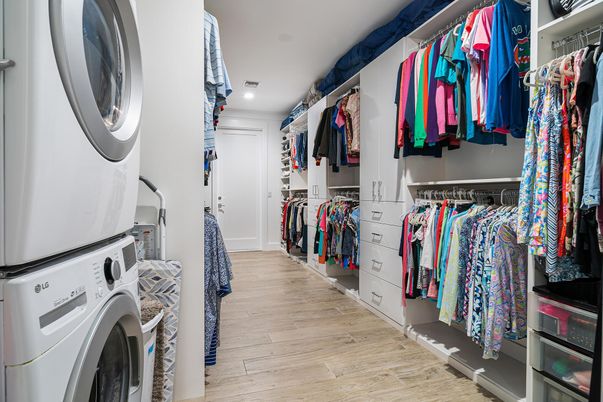 Interior, Recessed Lighting, Walk-in Closets, Washer, Wood Texture Flooring