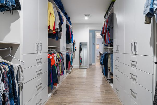 Interior, Recessed Lighting, Walk-in Closets, Wood Texture Flooring