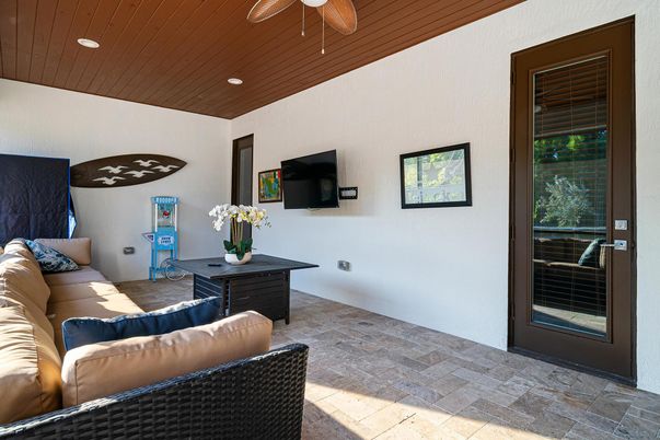 Exterior, Recessed Lighting