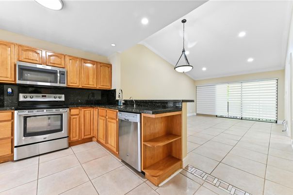 Interior, Kitchen, Pendant Lights, Recessed Lighting, Stainless Steel Appliances