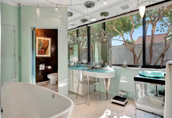 Bathroom, Free Standing Baths, Interior, Pendant Lights