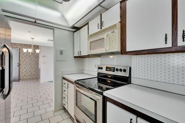 Chandelier, Interior, Kitchen