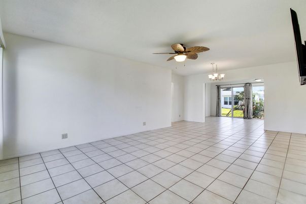 Chandelier, Empty room, Interior