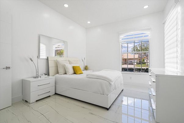 Bedroom, Interior, Marble, Recessed Lighting