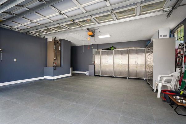 Garage, Interior