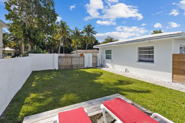Backyard, Exterior
