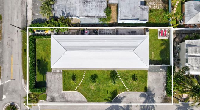 Exterior, Drone