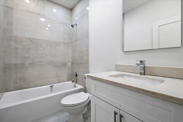 Bathroom, Interior, Recessed Lighting