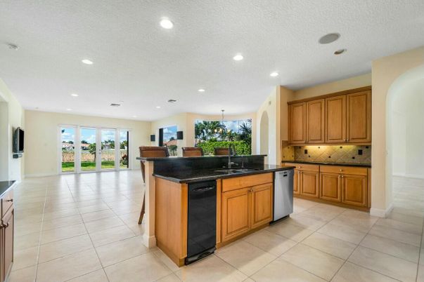 Dining room, Interior, Kitchen, Pendant Lights, Recessed Lighting