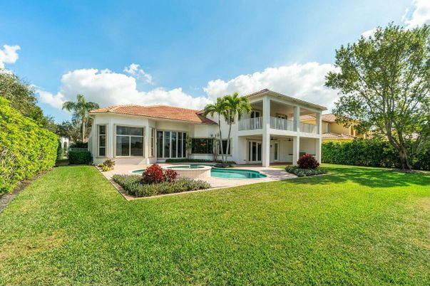 Backyard, Exterior, Pool