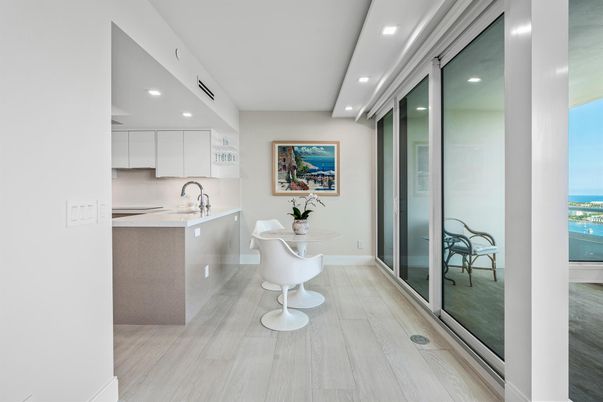 Interior, Kitchen, Recessed Lighting, Water, Wood Texture Flooring