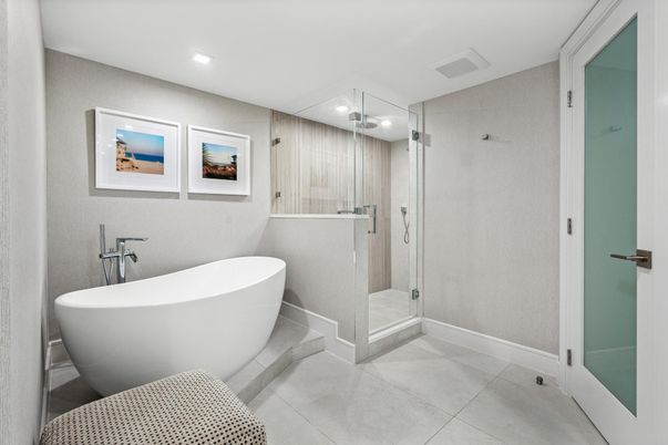 Bathroom, Free Standing Baths, Glass Shower, Interior, Recessed Lighting