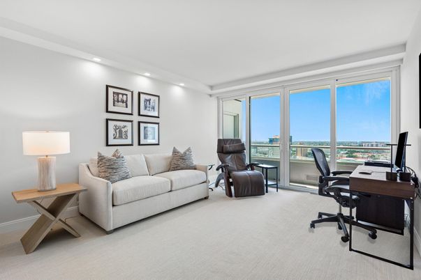Home Office, Interior, Recessed Lighting, Water