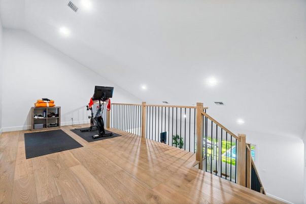 Fitness Equipment, Interior, Recessed Lighting, Wood Texture Flooring