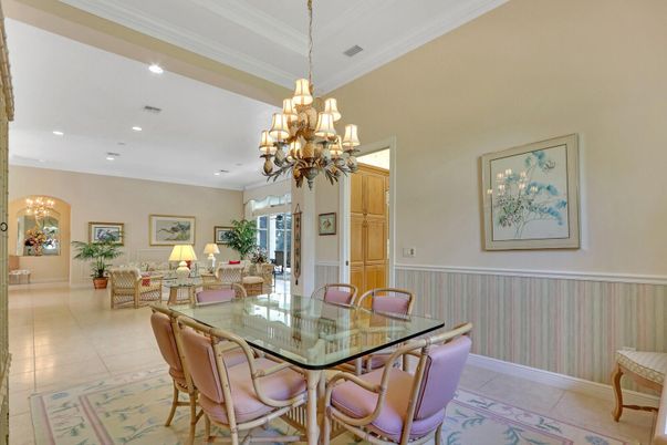 Chandelier, Dining room, Interior, Living room, Recessed Lighting