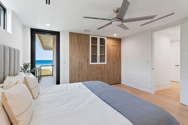 Bedroom, Interior, Recessed Lighting, Water, Wood Texture Flooring