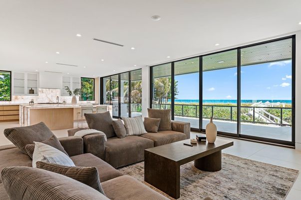 Interior, Kitchen, Living room, Recessed Lighting, Water