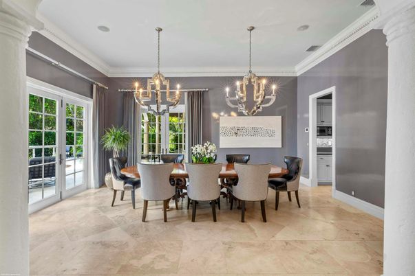 Chandelier, Dining room, Interior