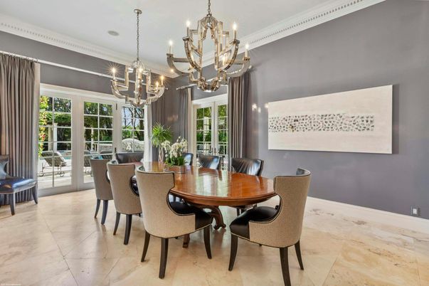 Chandelier, Dining room, Interior
