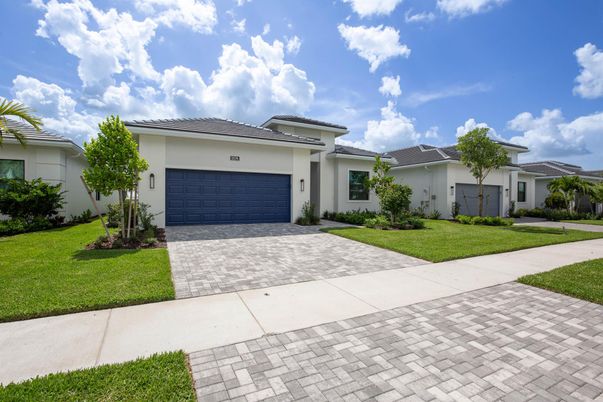 Attached, Exterior, Facade, Mediterranean