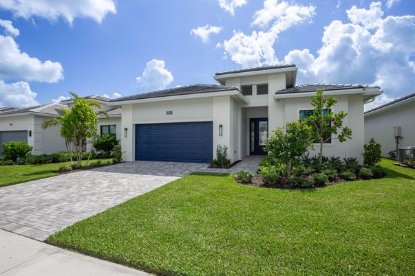 Attached, Exterior, Facade, Mediterranean