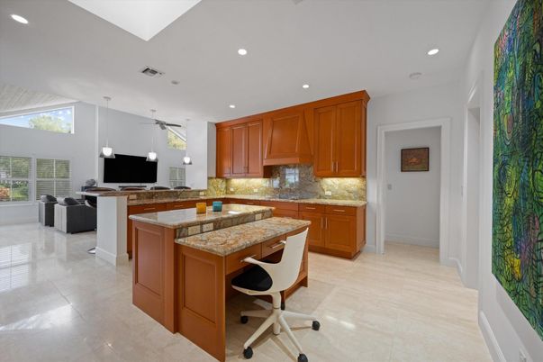 Dining room, Interior, Kitchen, Pendant Lights, Recessed Lighting