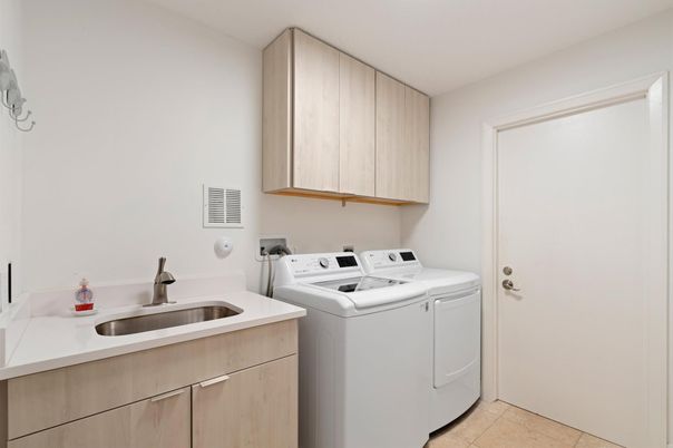Interior, Washer