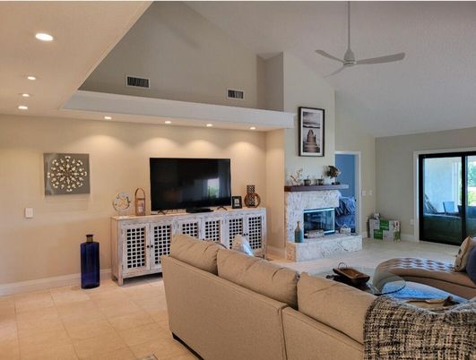 Fireplace, Interior, Living room, Recessed Lighting