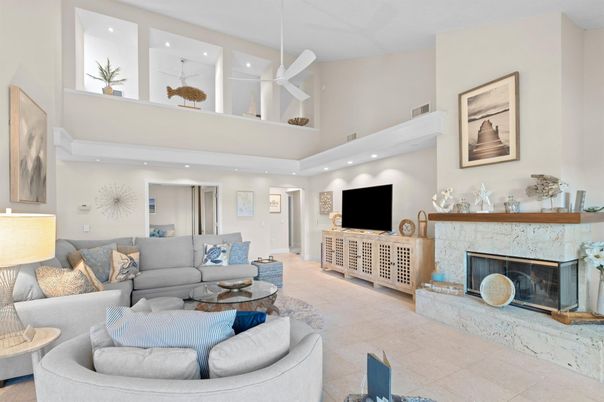 Fireplace, Interior, Living room, Recessed Lighting