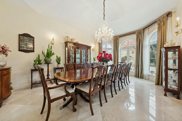 Chandelier, Dining room, Interior