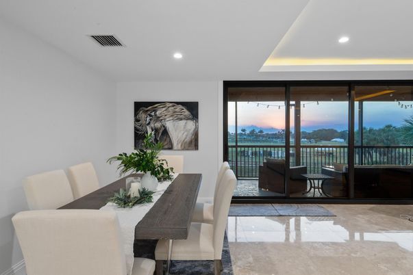 Dining room, Interior, Recessed Lighting, Water