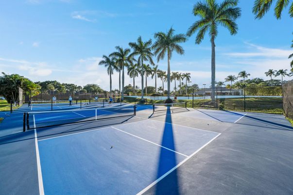 Exterior, Tennis Courts