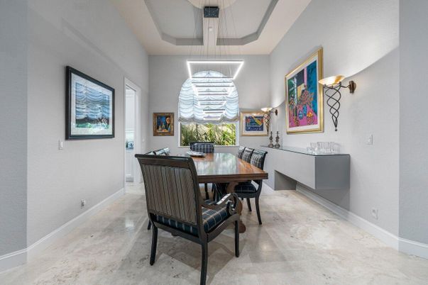 Dining room, Interior