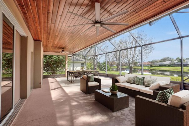 Dining room, Glass Ceilings, Interior, Living room, Sun Room, Water, Wooden Ceilings