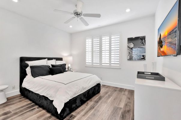 Bedroom, Interior, Recessed Lighting, Wood Texture Flooring