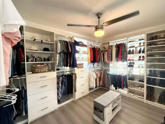 Interior, Walk-in Closets, Wood Texture Flooring
