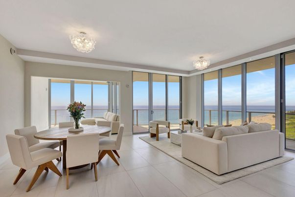 Chandelier, Dining room, Interior, Living room, Water
