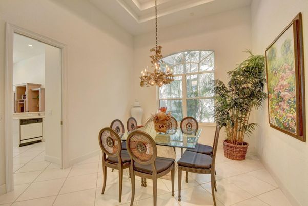 Chandelier, Dining room, Interior