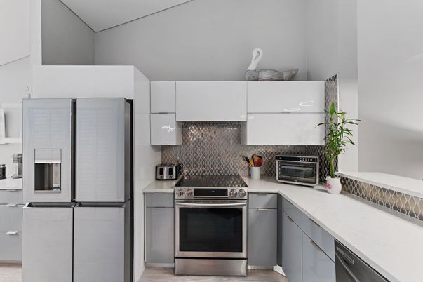 Interior, Kitchen, Stainless Steel Appliances