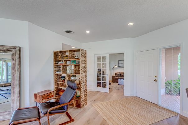 Interior, Recessed Lighting, Wood Texture Flooring