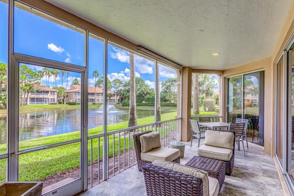 Interior, Sun Room, Water